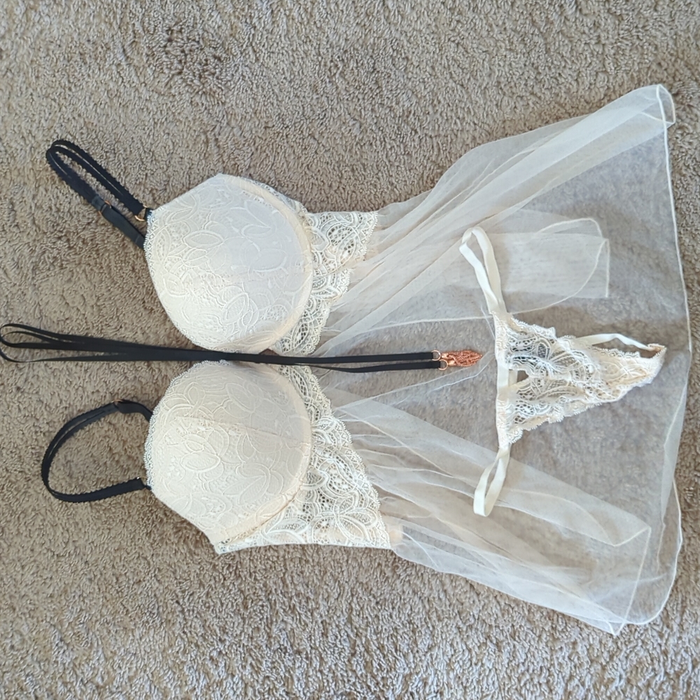 Cream with Black Trim Lace & Mesh Babydoll